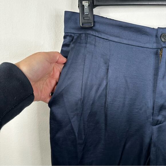 NEW Madewell Drapey Tapered Pleat Satin Blue Relaxed Fit Pants Women's Medium - Picture 7 of 11